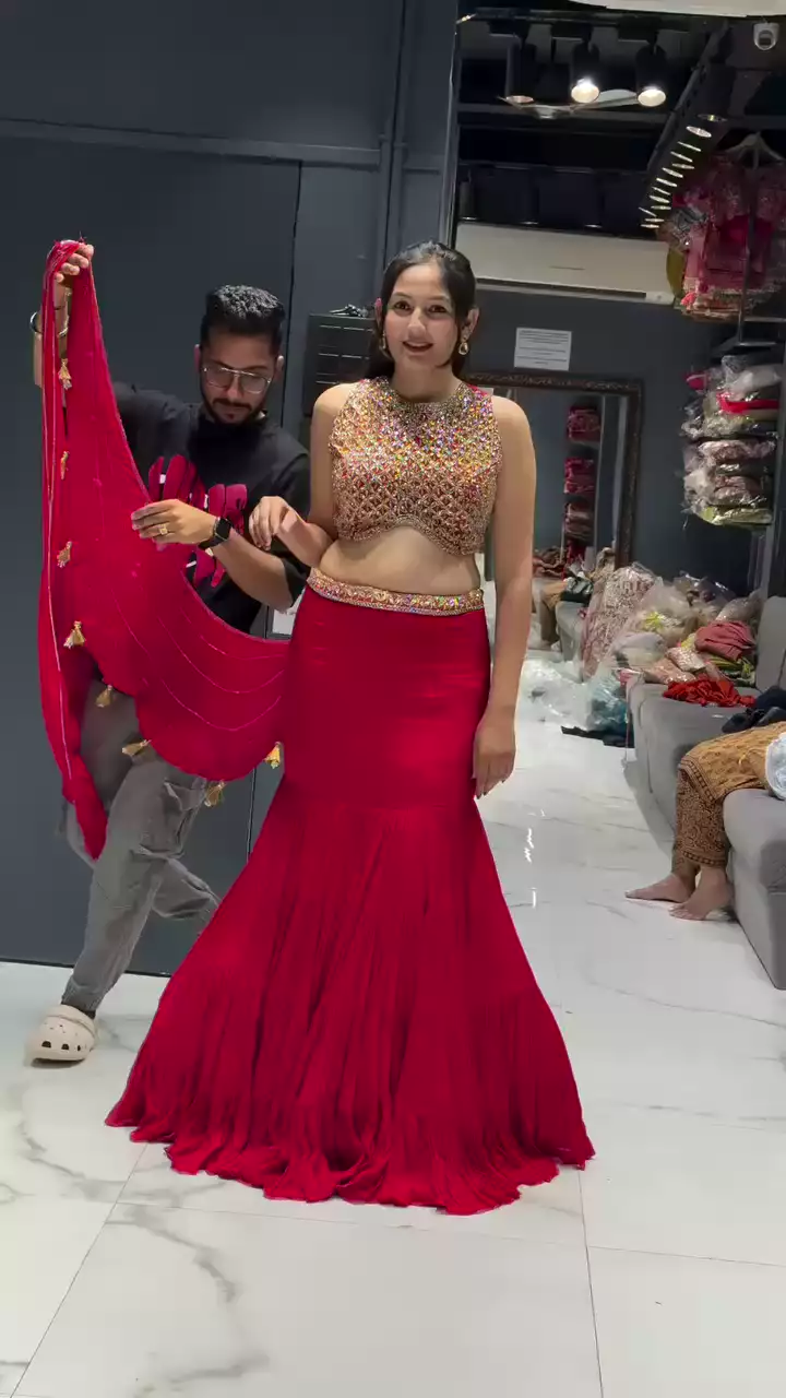 Exquisite Artistry in Ethnic Wear